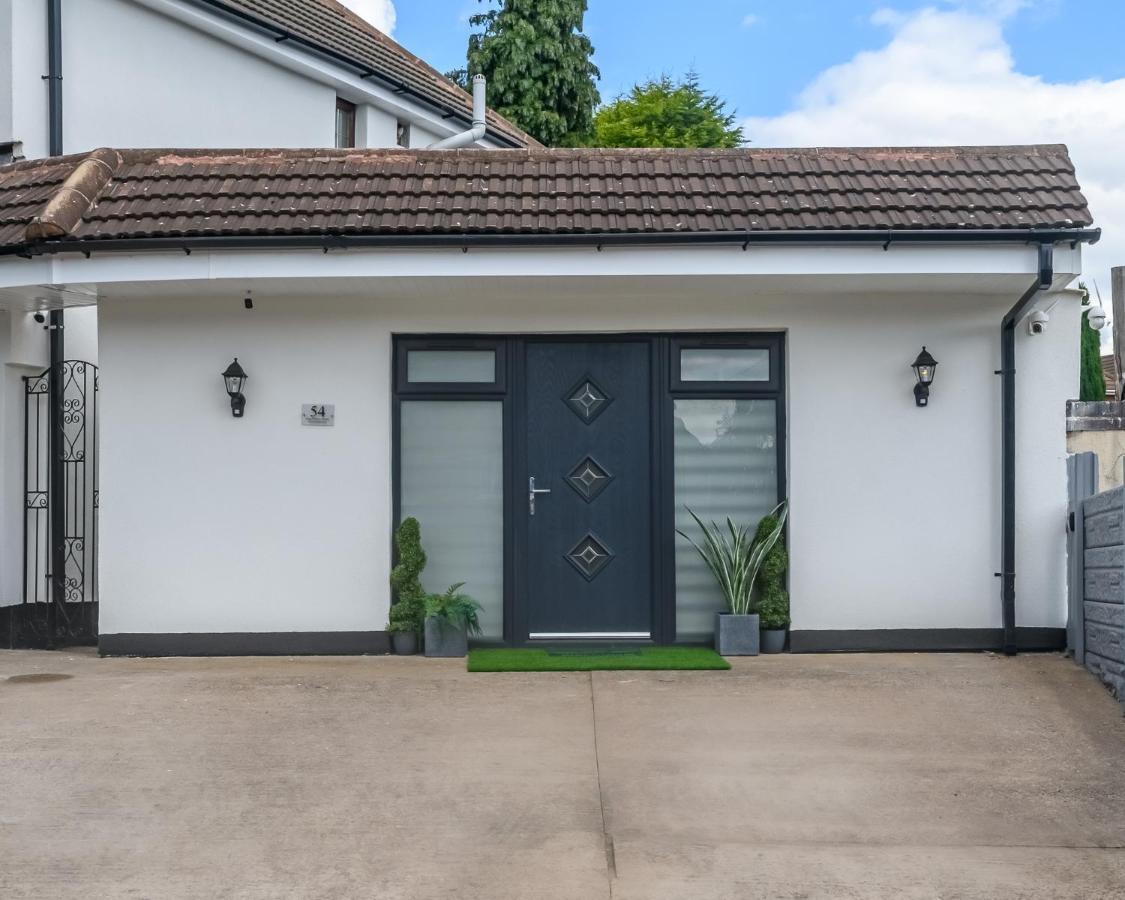 Luxury One Bedroom Guesthouse M6, Junction 10 Walsall Willenhall Екстериор снимка