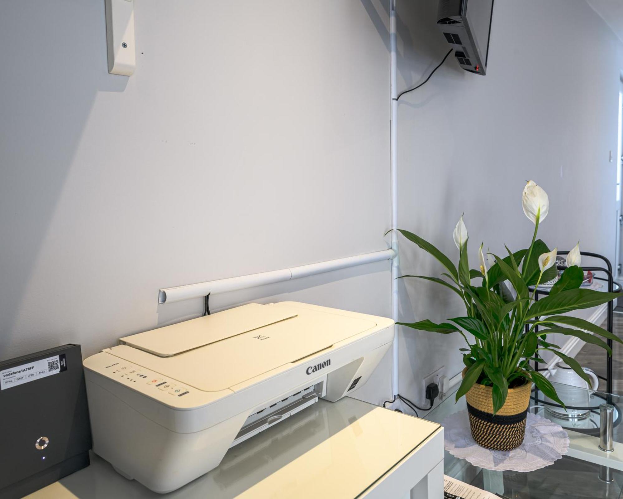 Luxury One Bedroom Guesthouse M6, Junction 10 Walsall Willenhall Екстериор снимка
